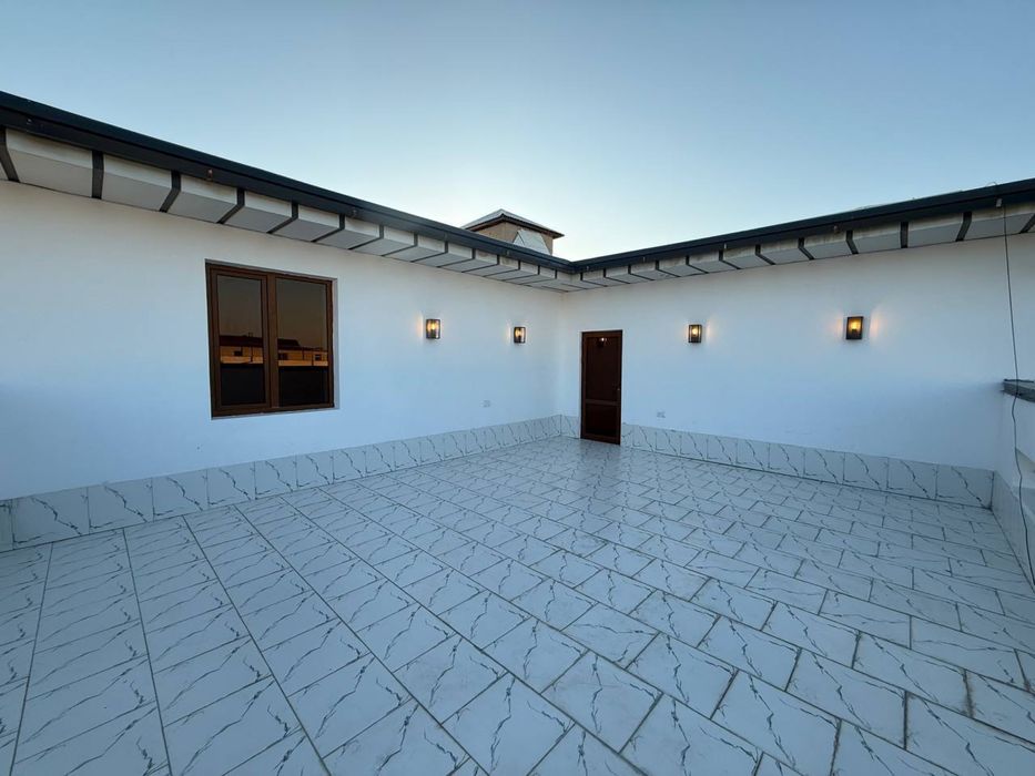 Экскаваторный томонда 4 хонали квартира сотилади. Очиқ жойи билан.