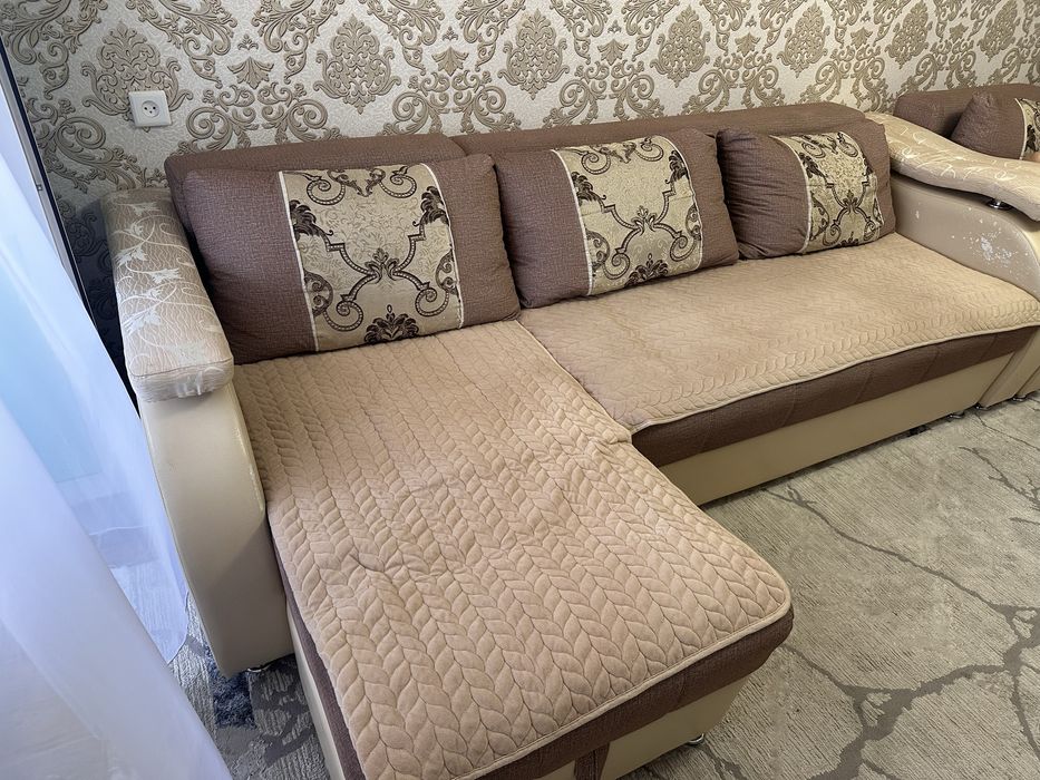 Продам диван вместе с креслой