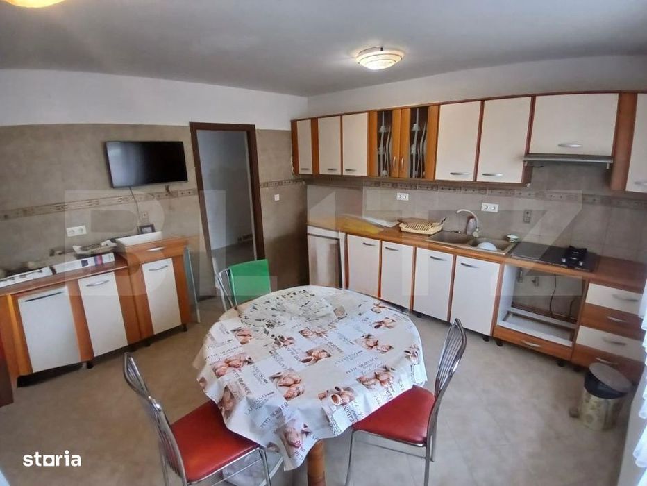 Casa P+M cu 5 camere si garaj, amplasate pe un teren de 650mp