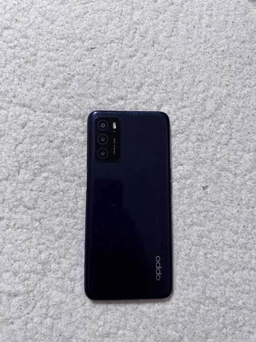 Oppo A16.