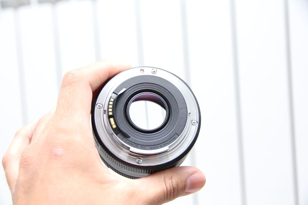 Canon EF 50mm f/1.8 STM