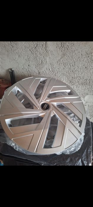 Capace jante originale audi q4 r19