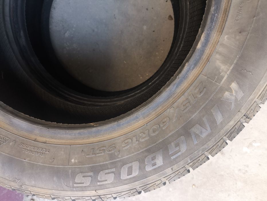 Автошины зимние 215/60/16