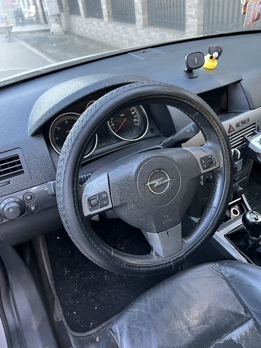 Opel astra H 1.7