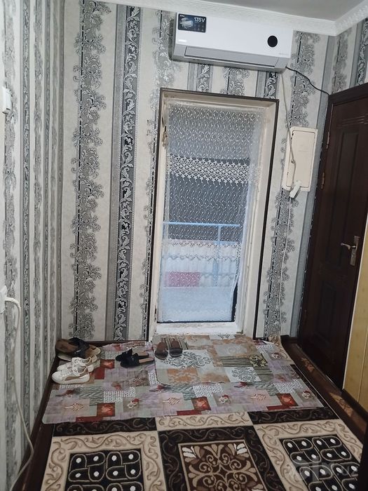 2 хонали кв 4-этаждан сотилади Хокимятнинг оркасидаги галёрка домладан