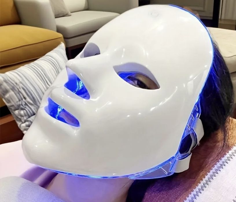 Уред за лицеви маски със 7 цвята, грижа за кожата на лицето.