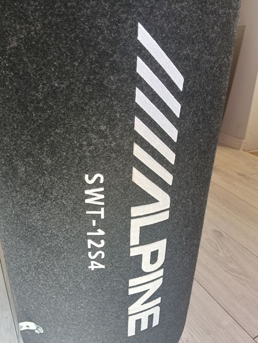 Subwoofer Alpine+ amplificator Alpine