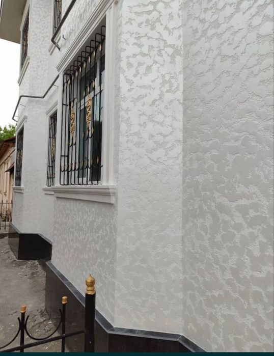 Travertin dojdik fon berish fasad