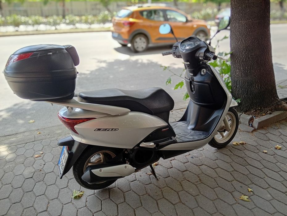 Скутер Honda lead 110