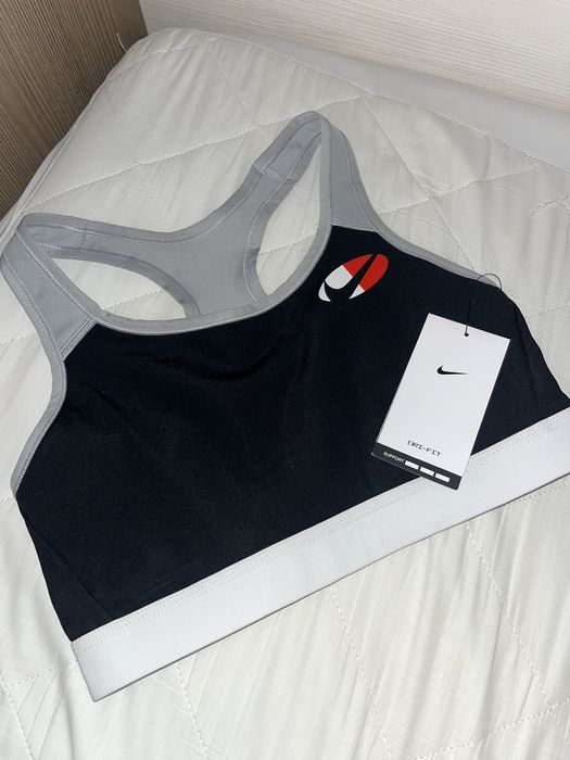 Спортен топ / бюстие на Nike Найк