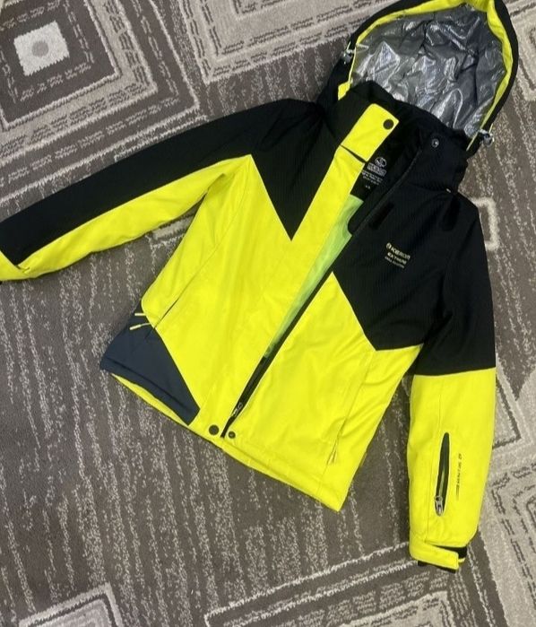 Продаю комбинизоны. Детские