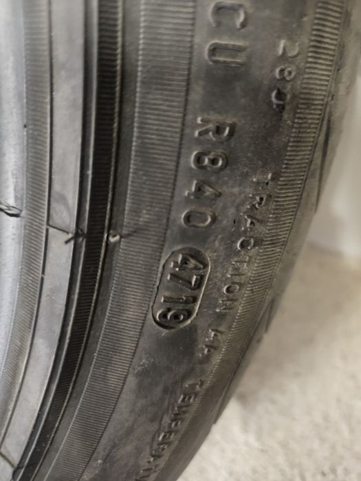 Pirelli 235 45 17