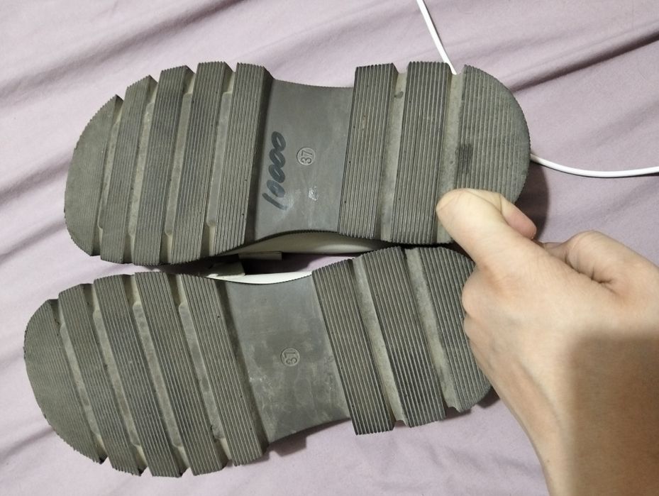 Молочные туфли..