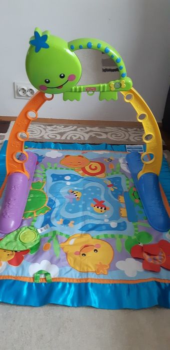Centru de activitati Fisher Price