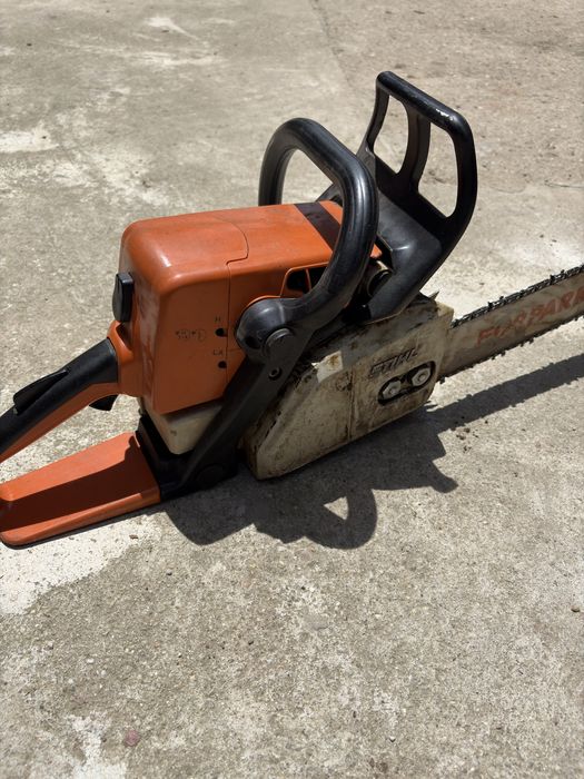Stihl ms230.