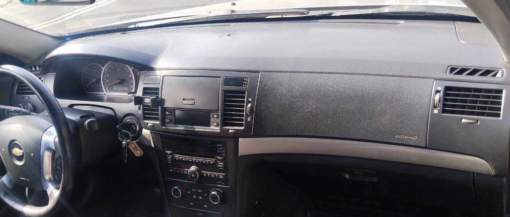 Epica sotiladi 2008 yil. 260ming km. Benzin. Holati yahshi.