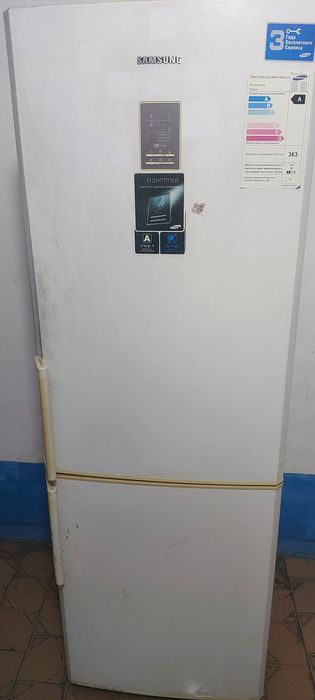 Продам холодильник ь/у