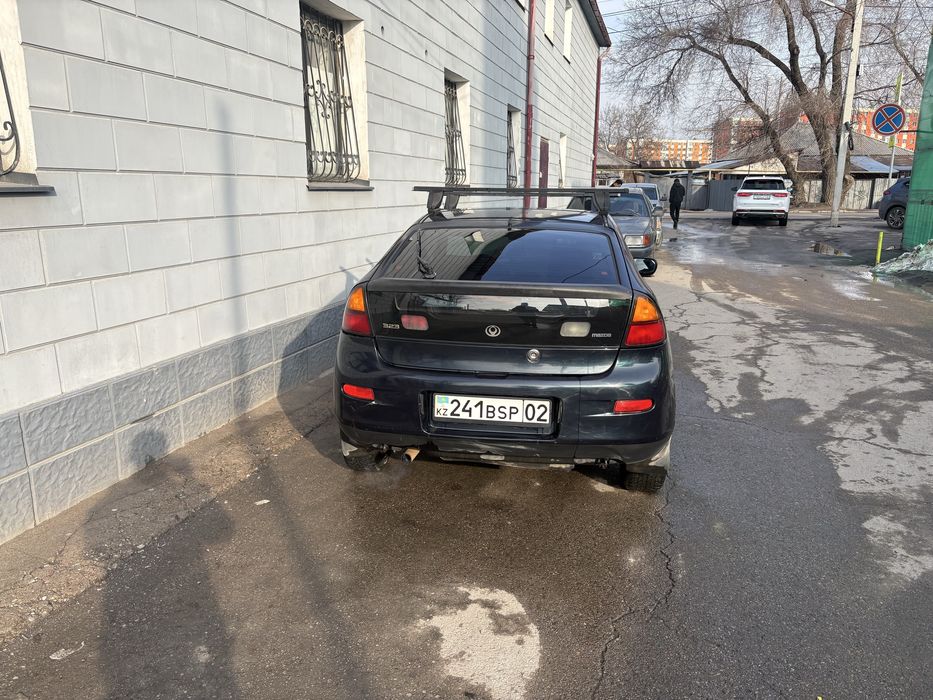 Продам мазда 323