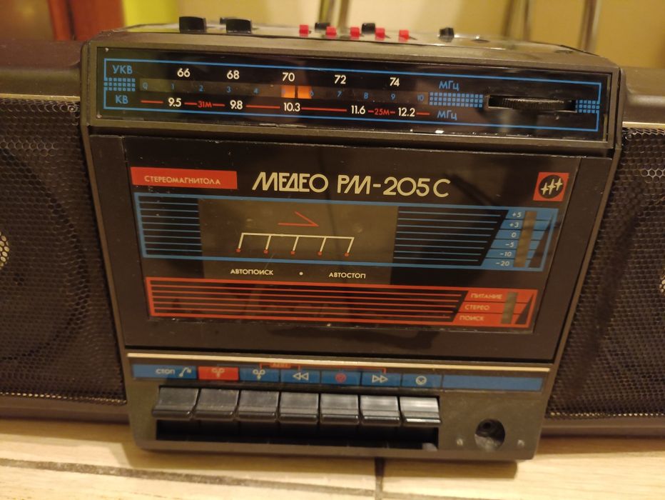 Магнитола Медео 205с