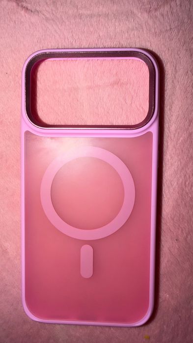 Vand husa iphone 17 pro max noua din iStyle