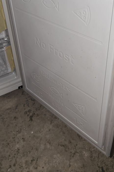 Хладилник samsung