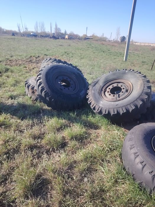 Продаю кразовскую резину бу с дисками