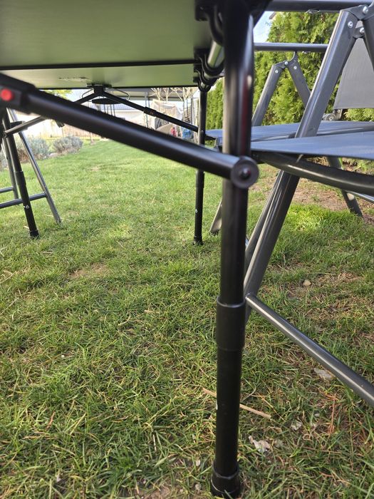 Vand set masa si 4 scaune de camping, impecabile, calitative