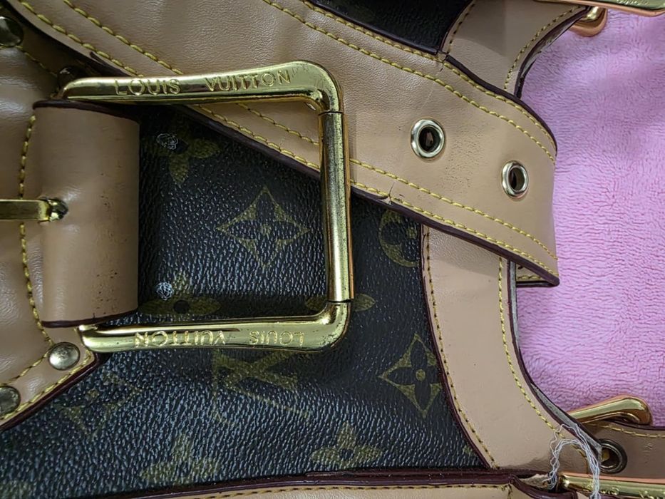 Geanta louis vuitton