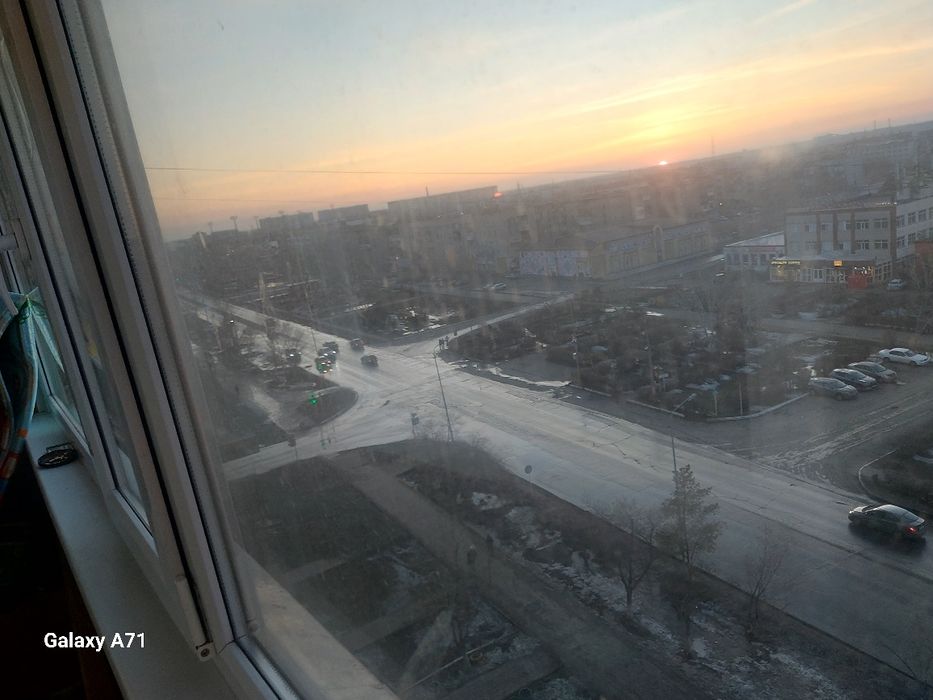Продам квартиру на ауэзова 77