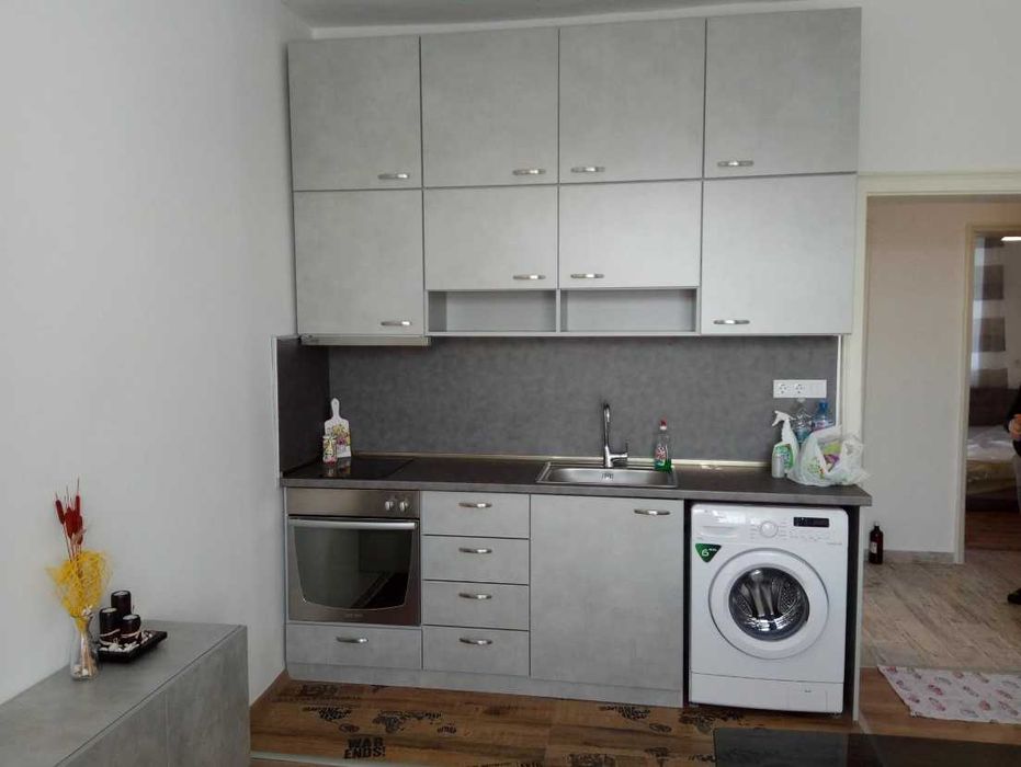 Дава се под наем Тристаен апартамент в Пловдив, Остромила - 87 кв.м за 408 € - Снимка #5