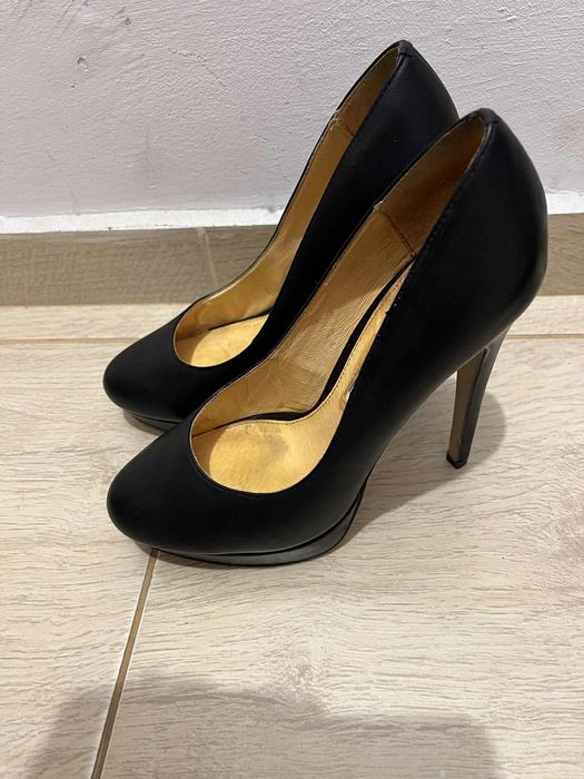 Обувки с висок ток BUFFALO, кожа