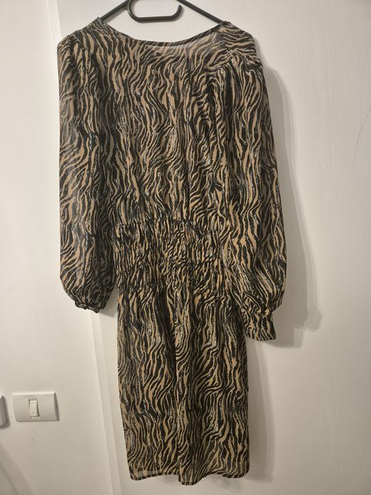 Rochie de zi sau evenimente, mărimea xs, merge și.la S-M