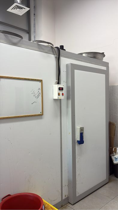 Холодильная камера с агрегатом