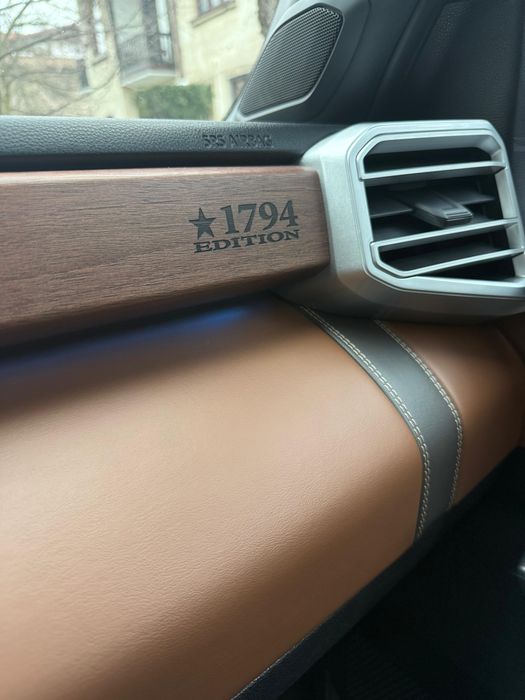 TOYOTA Tundra Hybrid i-Force MAX