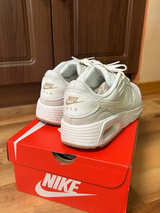 НОВИ Маратонки Nike Air, Бял цвят