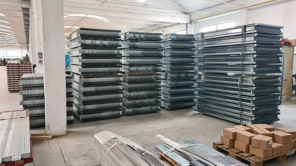 Podine nivel zincate pentru schela