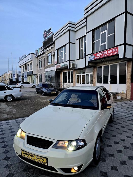 Nexia 2 dons luks yili: 2015 sotiladi