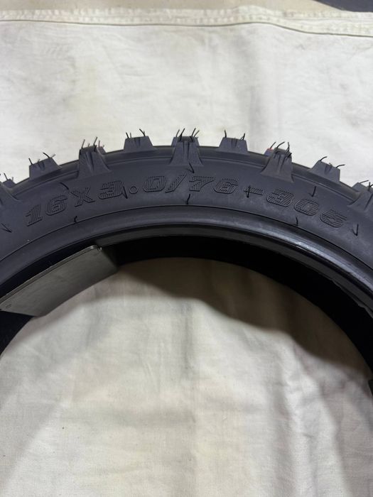 Новая покрышка для электровелосипеда monster шипованная