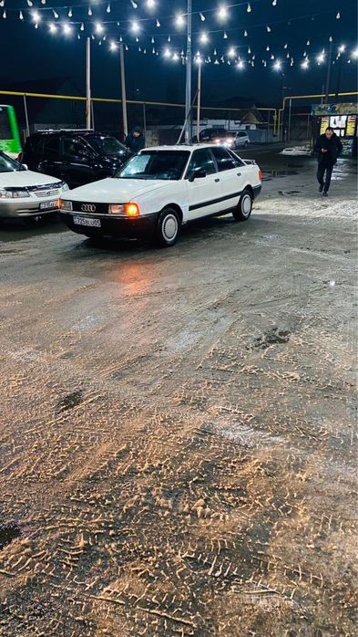 Audi б 3 1990 ……