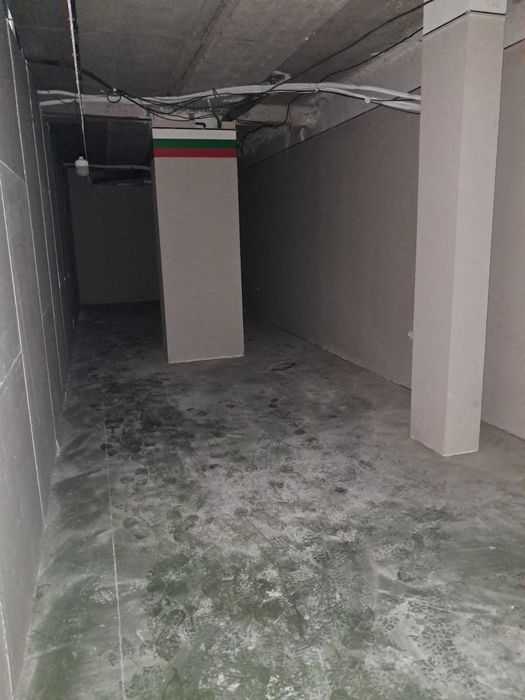 Дава се под наем Склад в Стара Загора, Три чучура - север - 120 кв.м за 382.5 € - Снимка #1