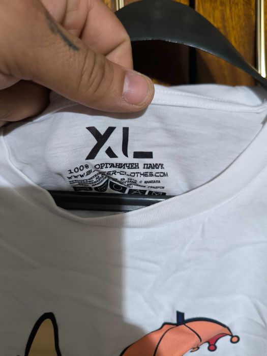 Нови тениски , не обличани