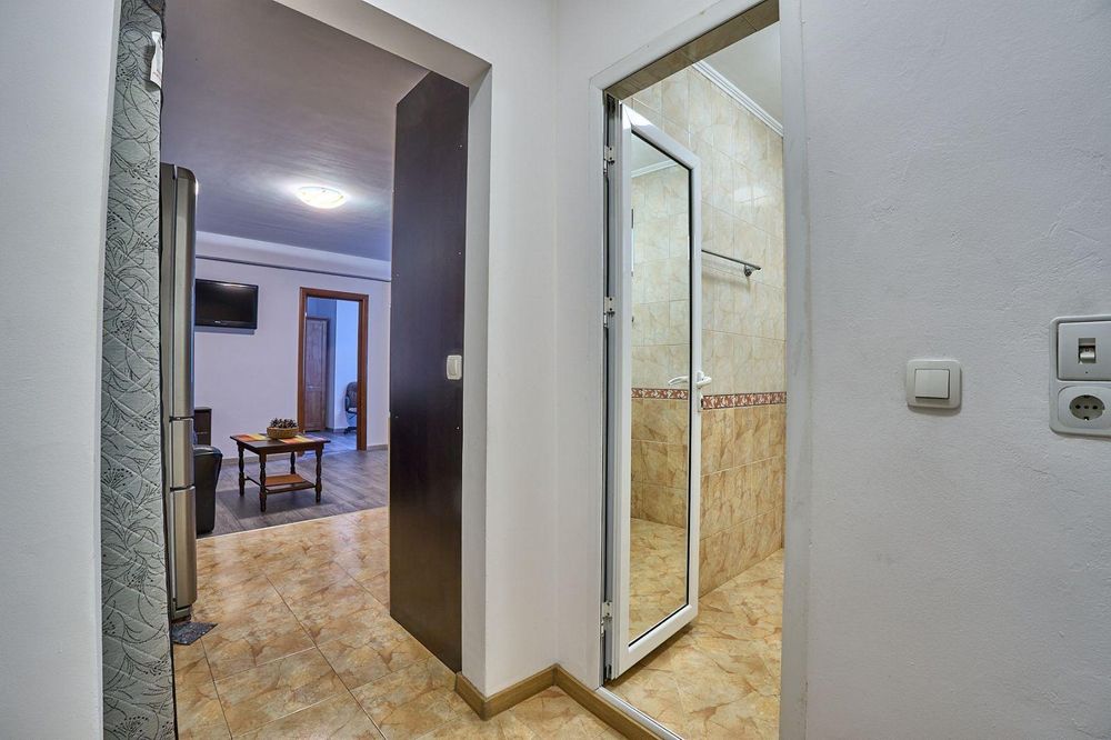 Дава се под наем Двустаен апартамент в Пловдив, Център - 65 кв.м за 460 € - Снимка #8