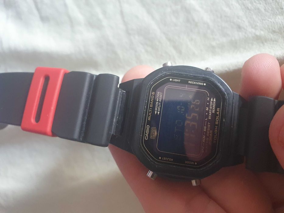 Продавам Часовник CASIO 3222 GWX 5600WB сменена каишка и корпус