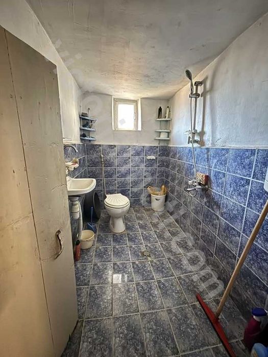 Едноетажна къща в Дебелец