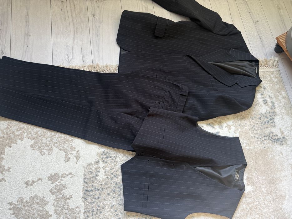 Мужскоц костюм , тройка