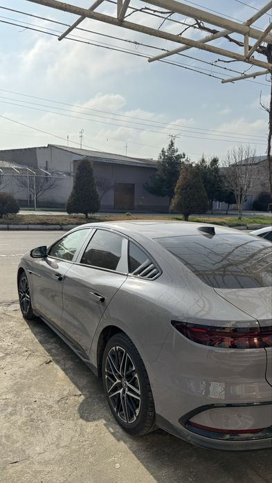 Byd Han 635 км smart