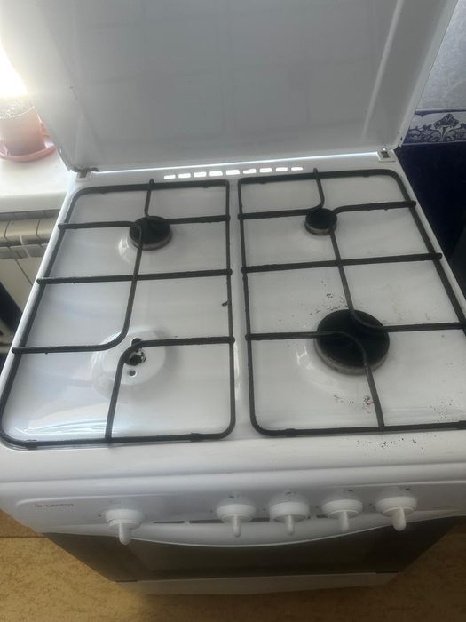 Продам газовую плиту