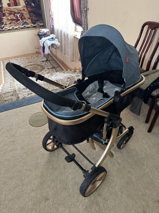 Коляска 2в1, люлька и прогулочная
