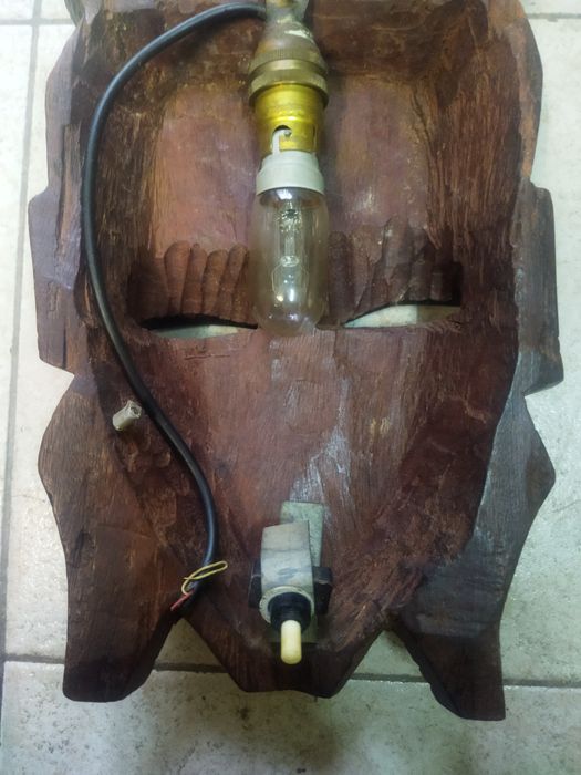 Африканскя дървета дърворезба маска- нощна лампаа