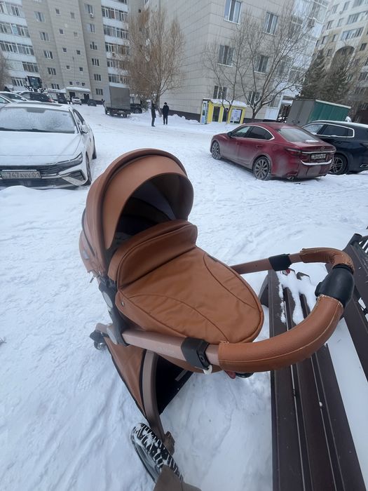 Продам коляску hot mum